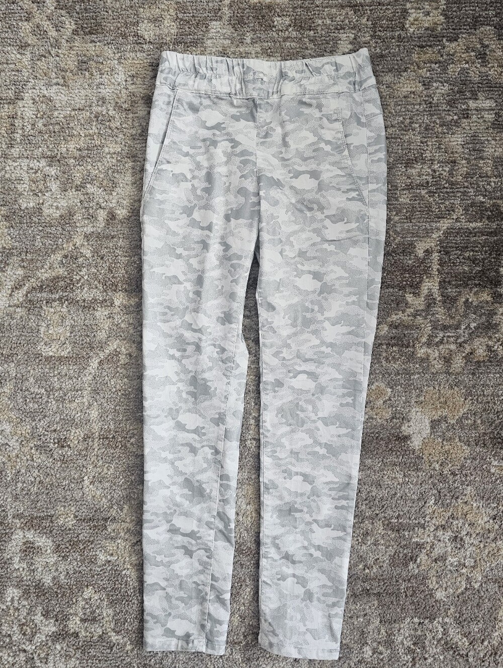 Bevy Flog White Camo Pants